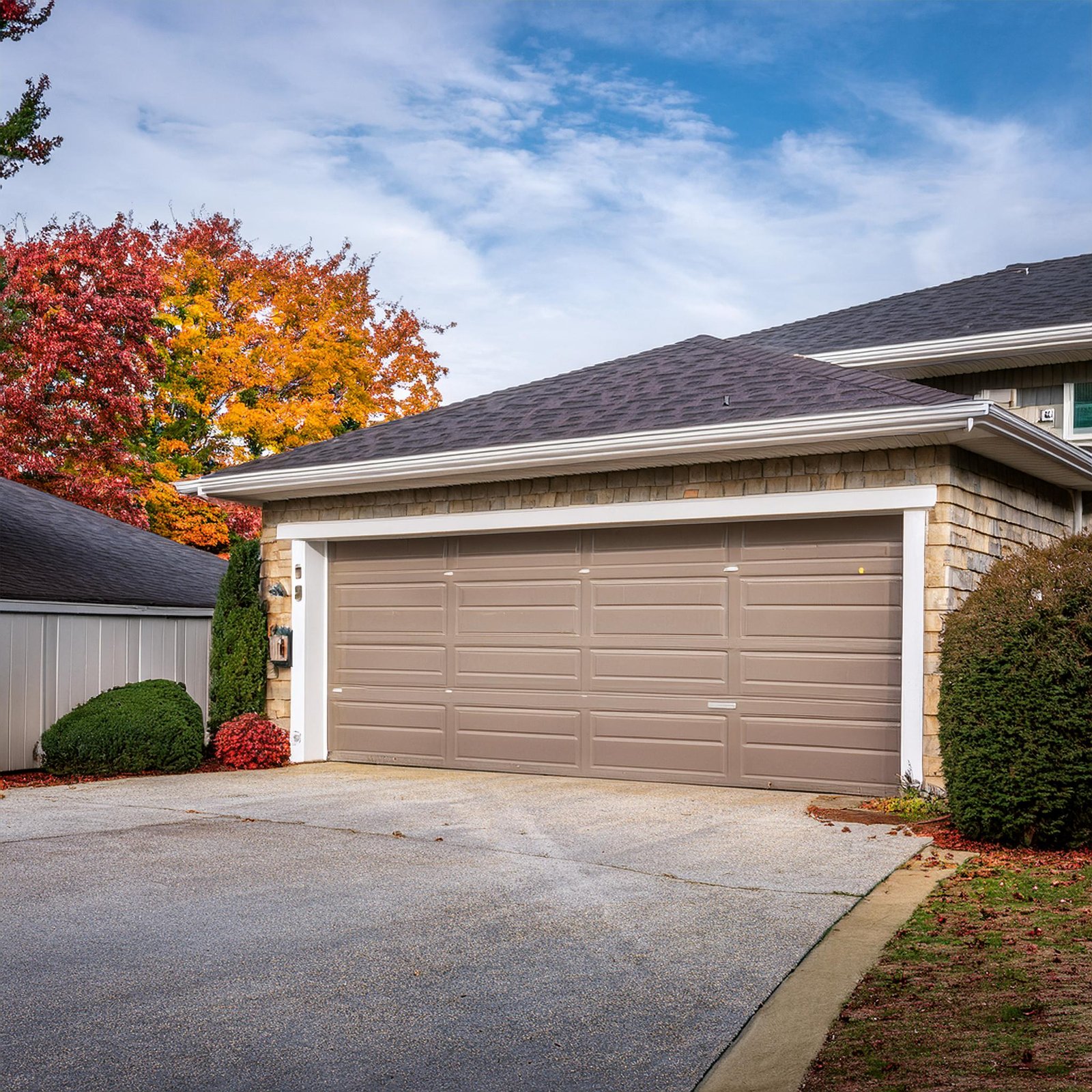 What Are the Best Garage Door Repair Options in Alexandria VA?